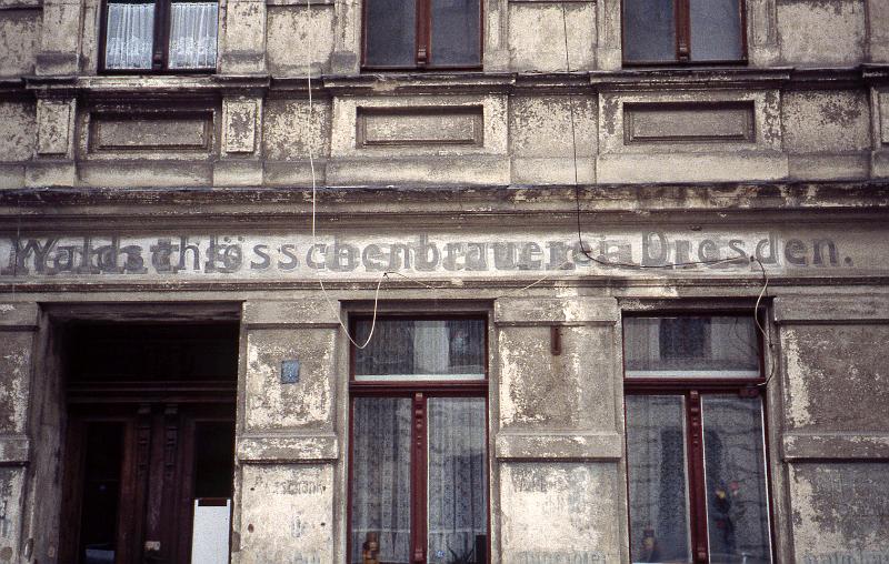 Görlitz, Jauernicker Str. 38, 14.12.1996  (3).jpg - Waldschlösschenbrauerei Dresden.